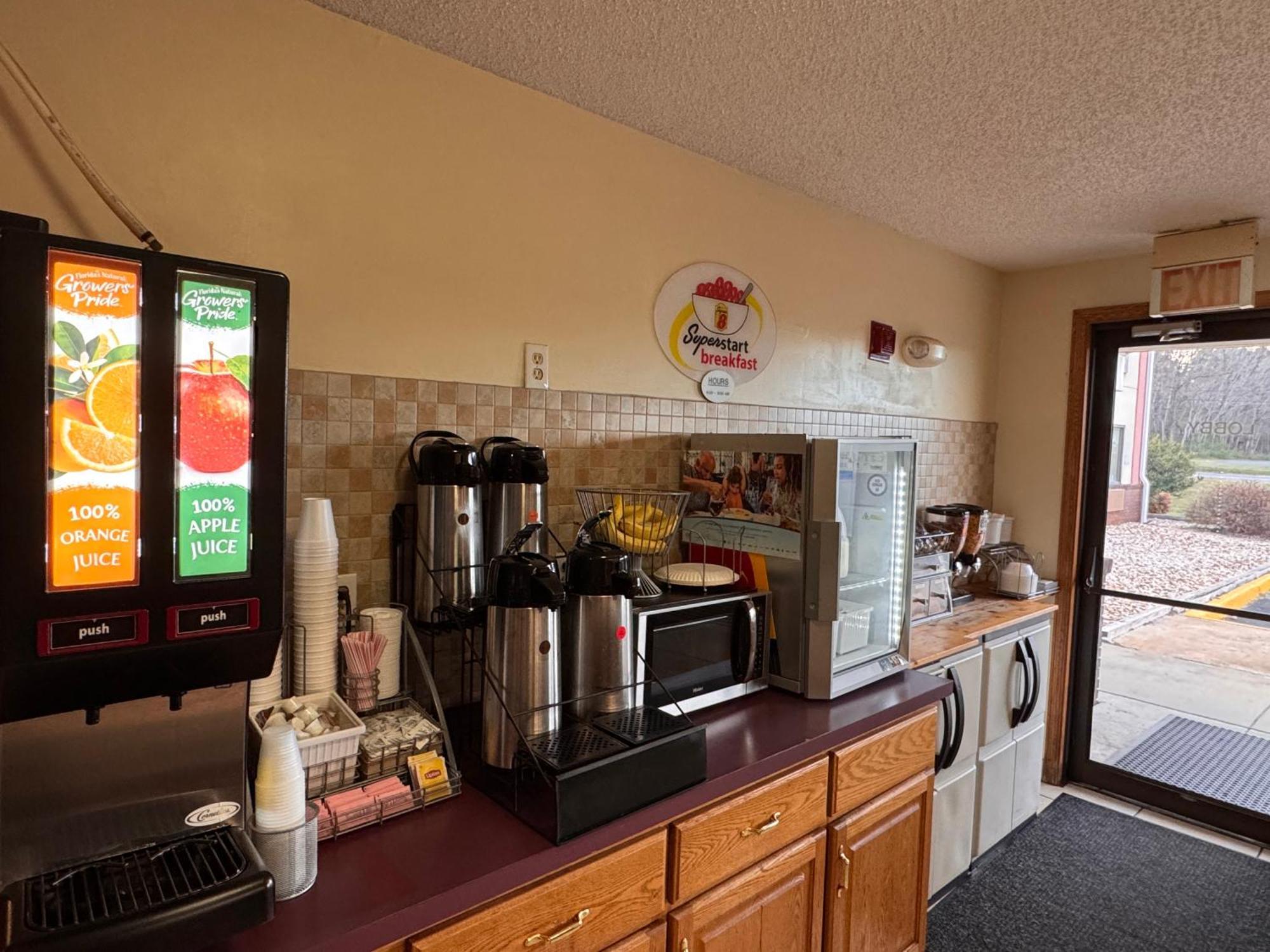 Super 8 By Wyndham Appomattox Va Otel Dış mekan fotoğraf